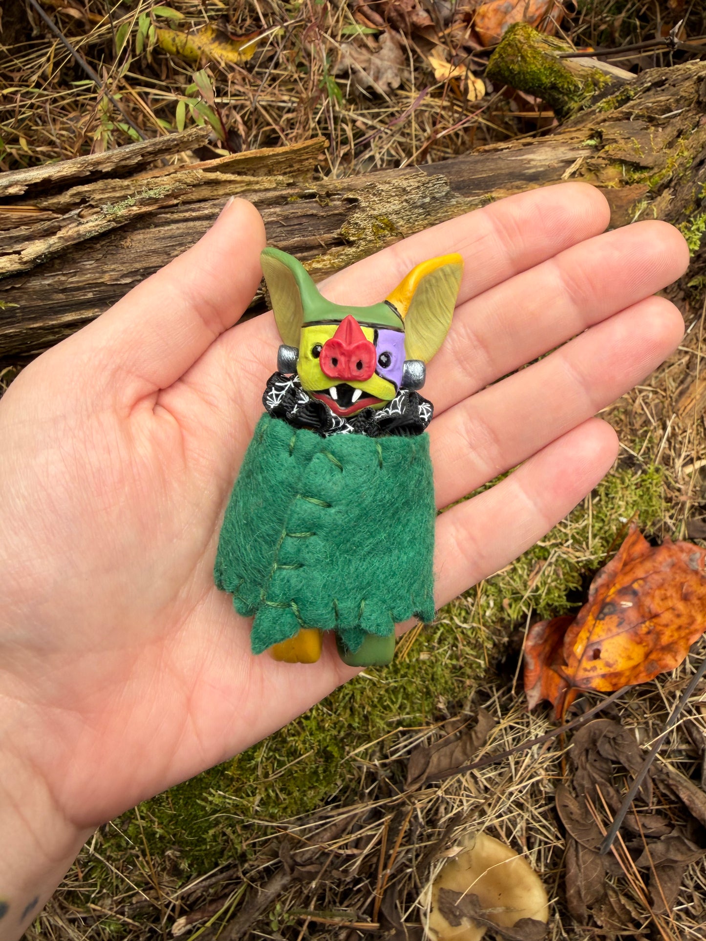 FRANKENSTEIN'S CREATURE HANGING BAT