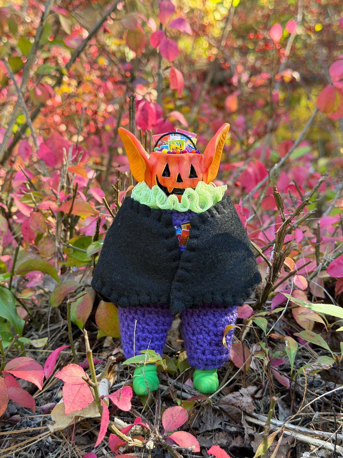 JACK-O-LANTERN CANDY BUCKET BAT ART DOLL