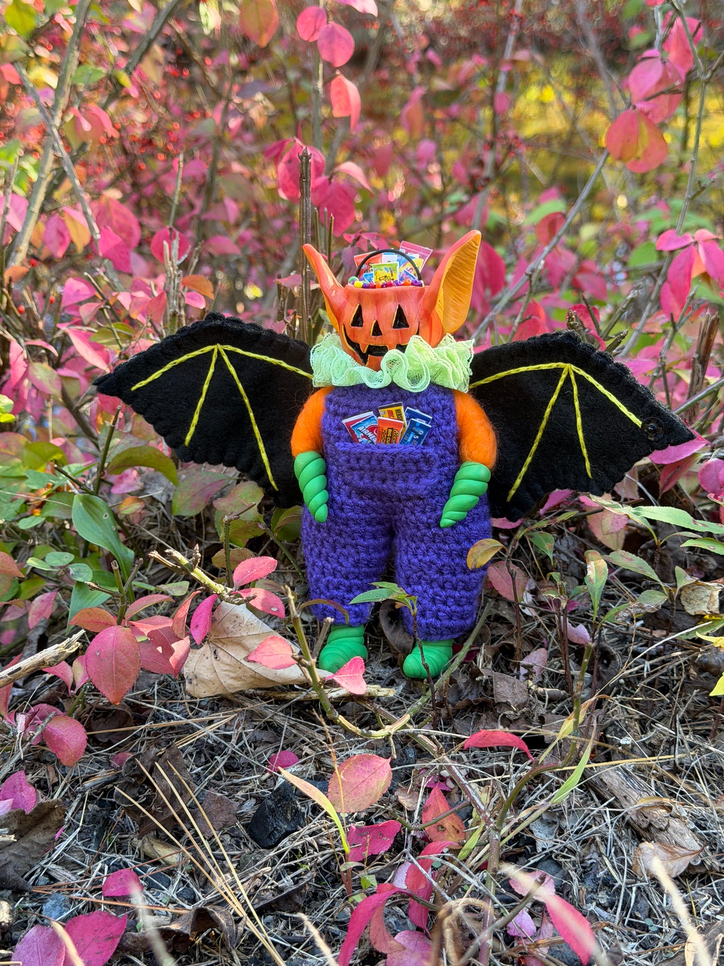 JACK-O-LANTERN CANDY BUCKET BAT ART DOLL