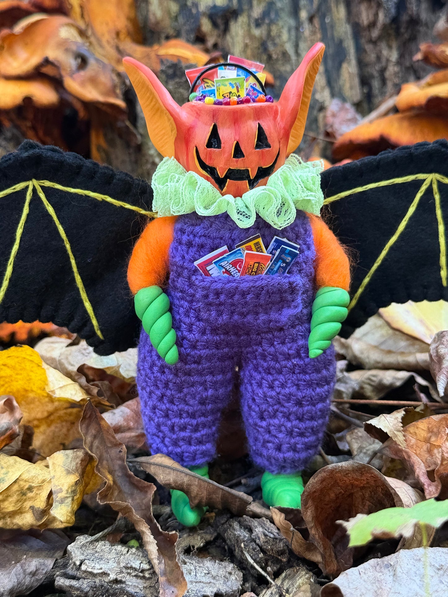 JACK-O-LANTERN CANDY BUCKET BAT ART DOLL