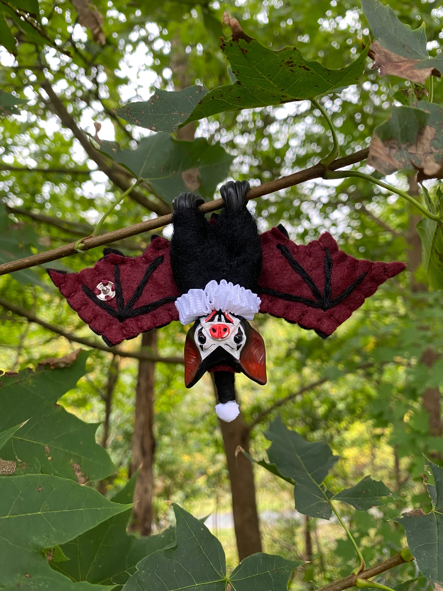 VAMPIRE CLOWN BAT WITH CIRCUS COFFIN