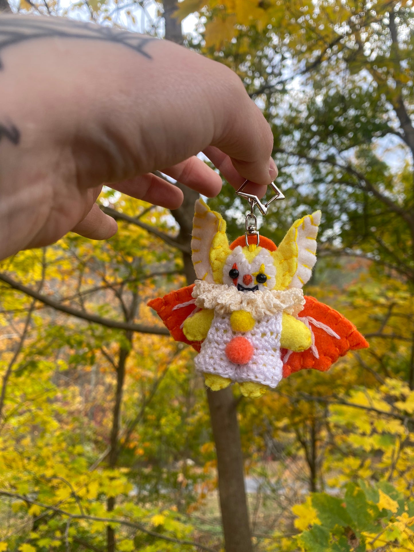 BAT POCKET CLOWN CLIP (yellow)