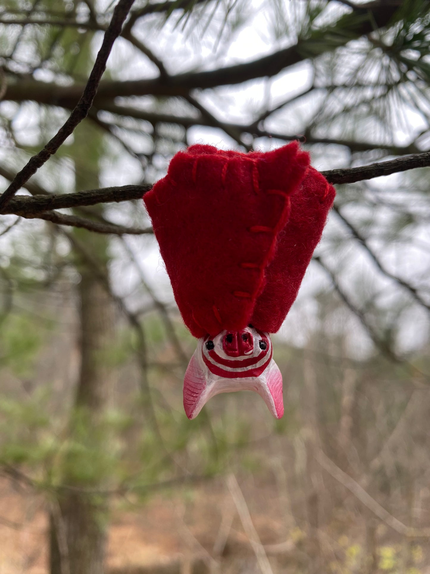 MINI HANGING BAT (peppermint swirl)