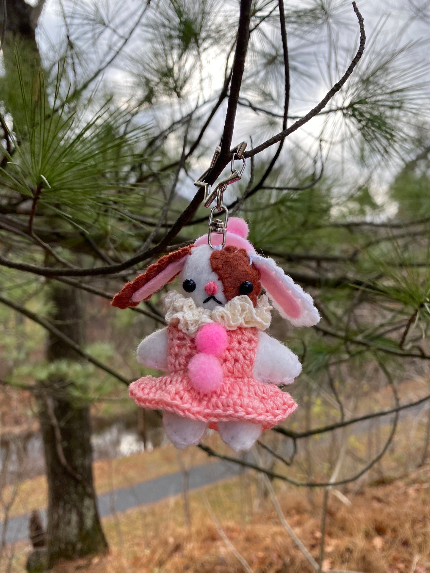 POCKET CLOWN CLIP (bunny)
