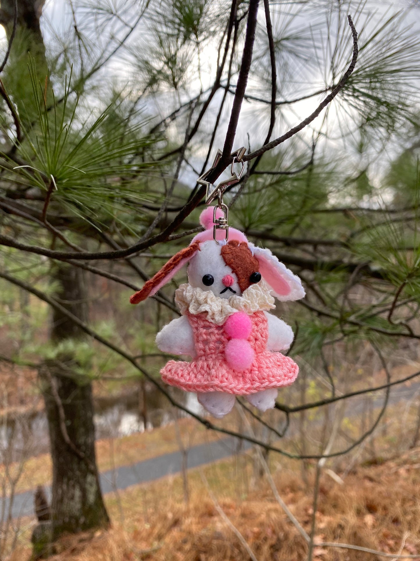 POCKET CLOWN CLIP (bunny)