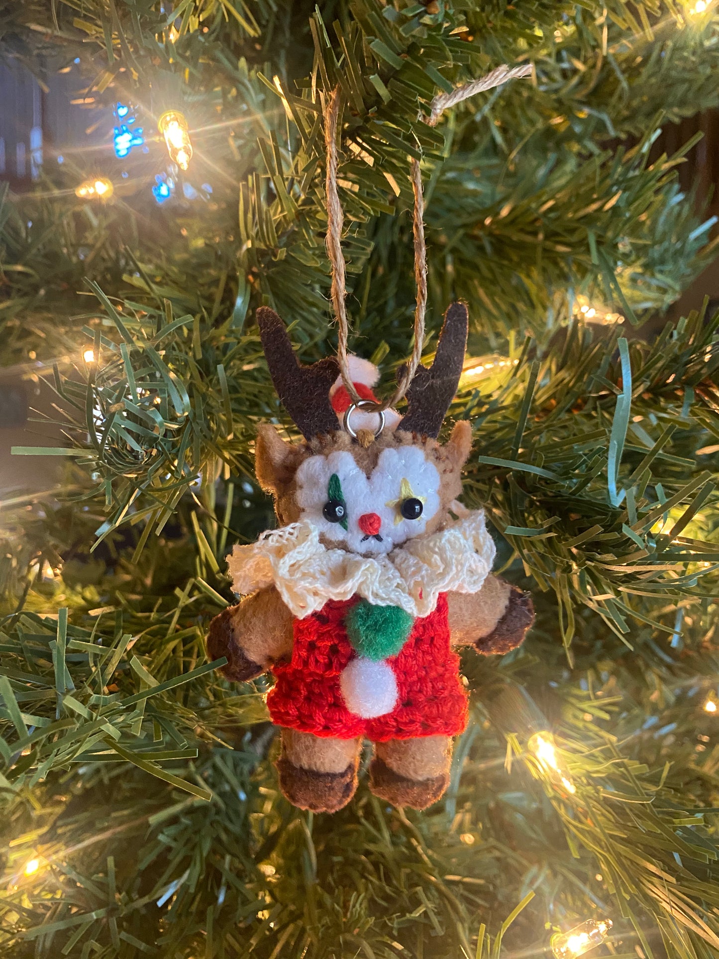 Reindeer clown ornament (medium brown)