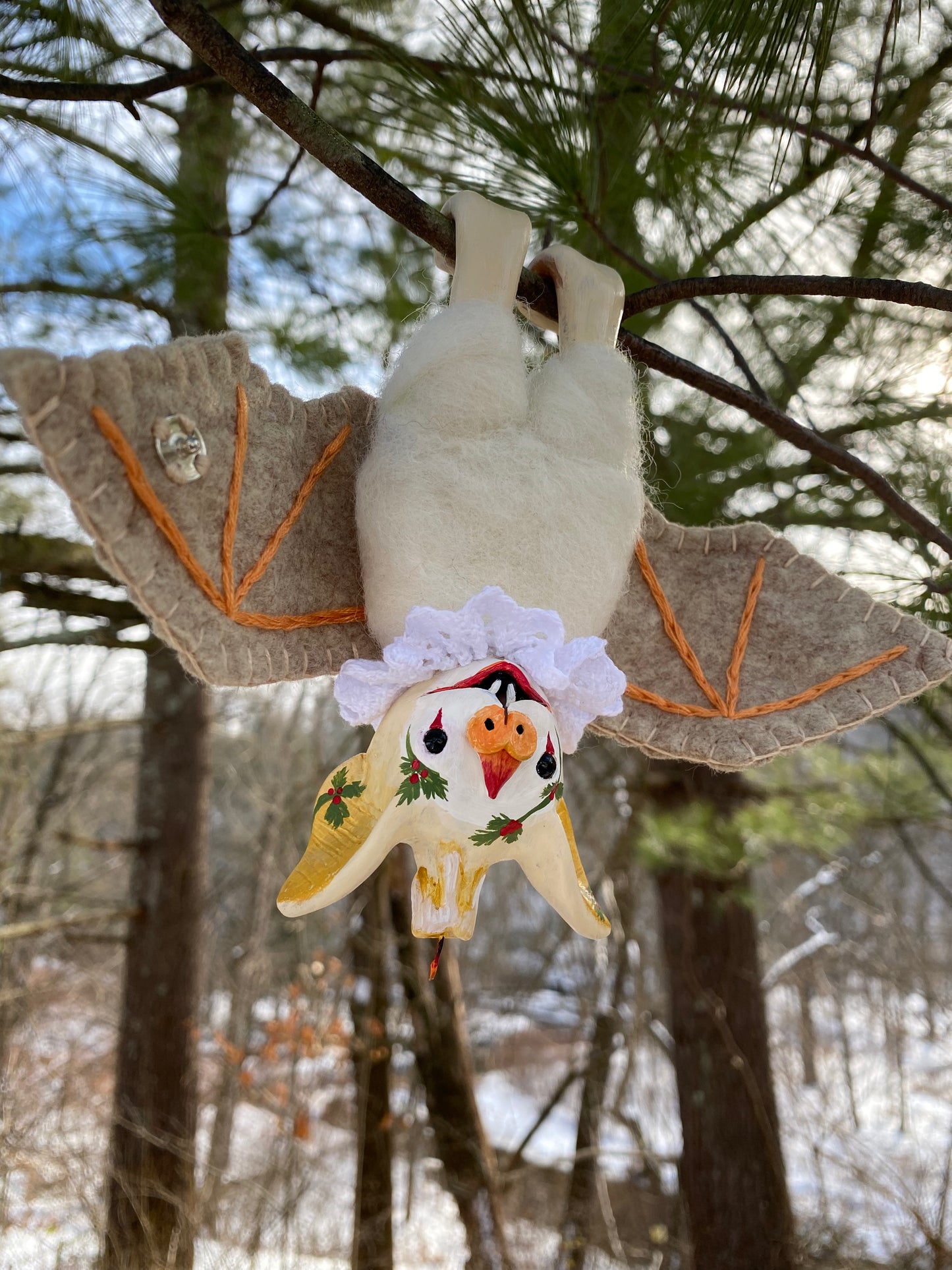 LARGE HANGING BAT (candle stick)