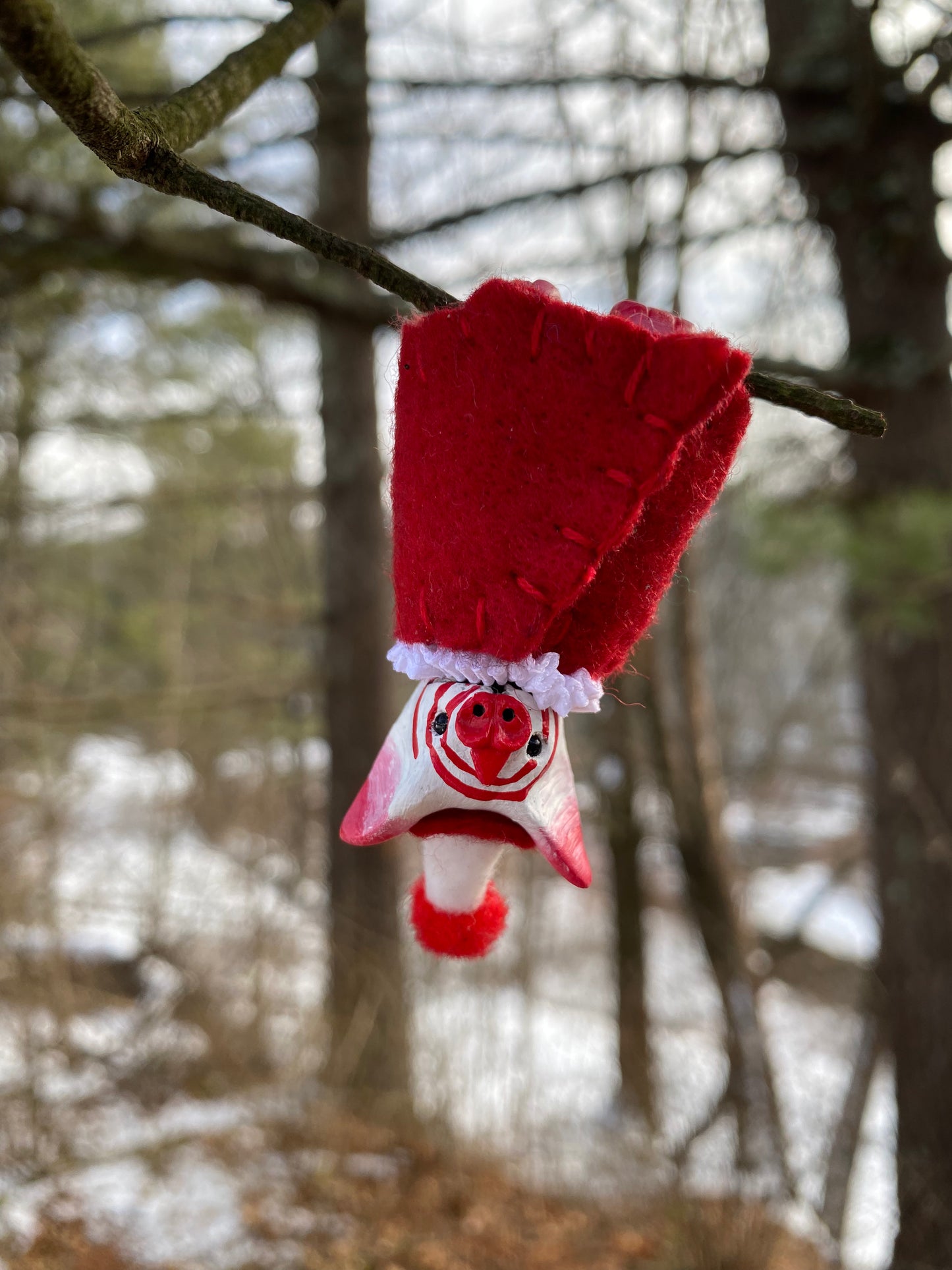 MINI HANGING BAT (peppermint swirl)