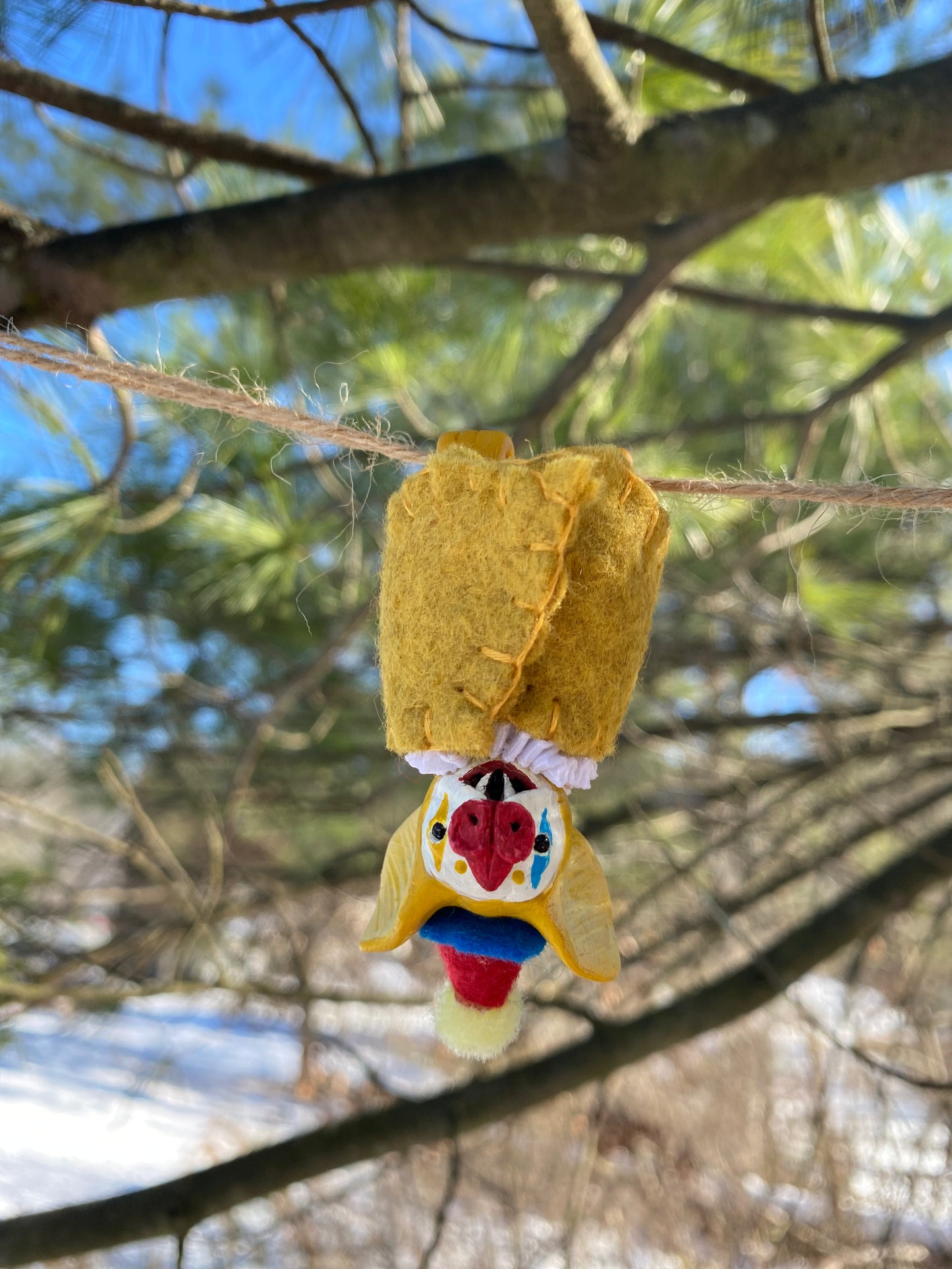 MINI HANGING BAT (yellow)