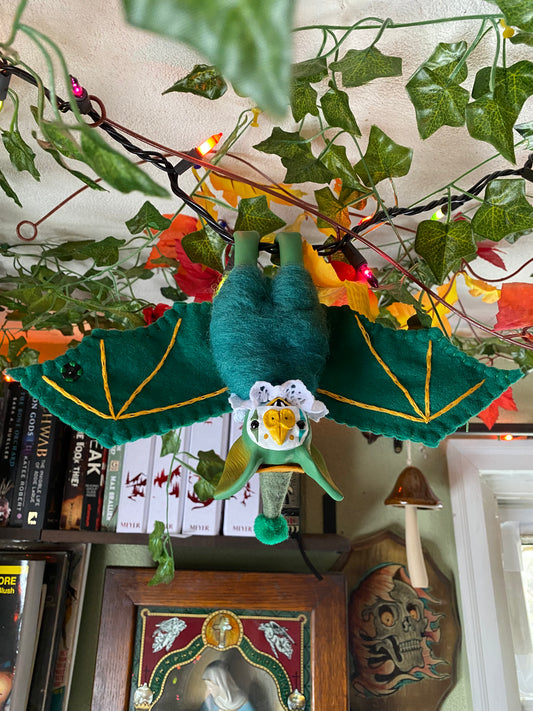 XL HANGING BAT  (green)