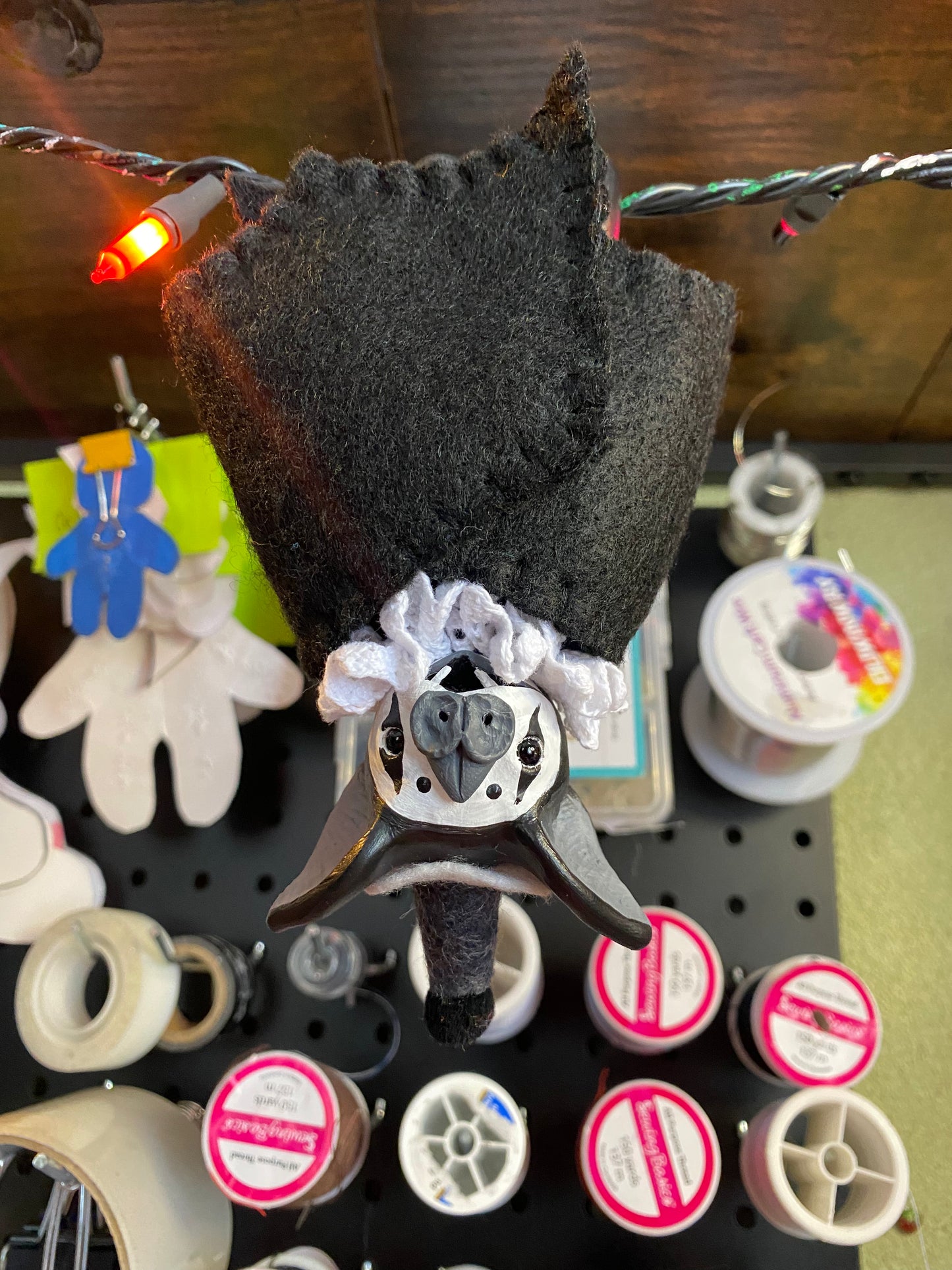 LARGE HANGING BAT (black)