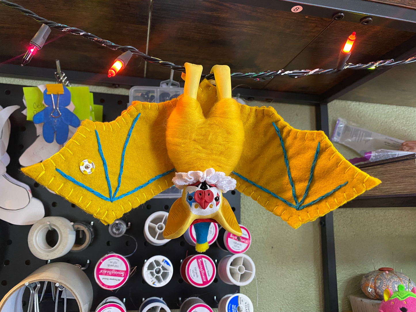 LARGE HANGING BAT (yellow)