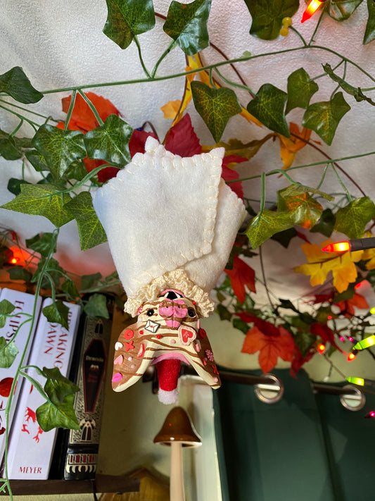 LARGE HANGING BAT (white chocolate)