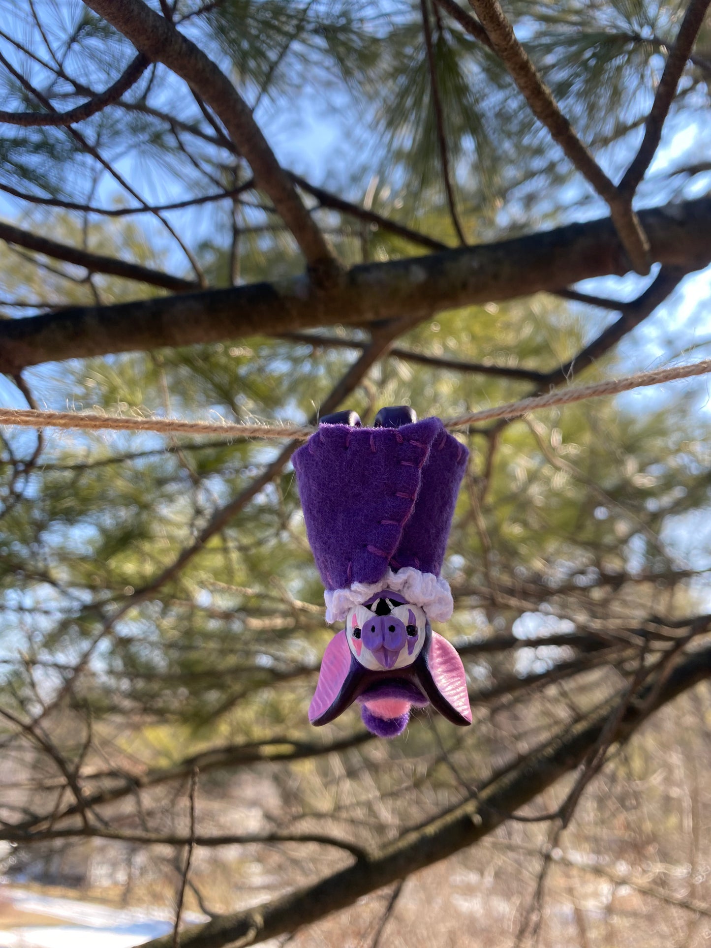 MINI HANGING BAT (purple)