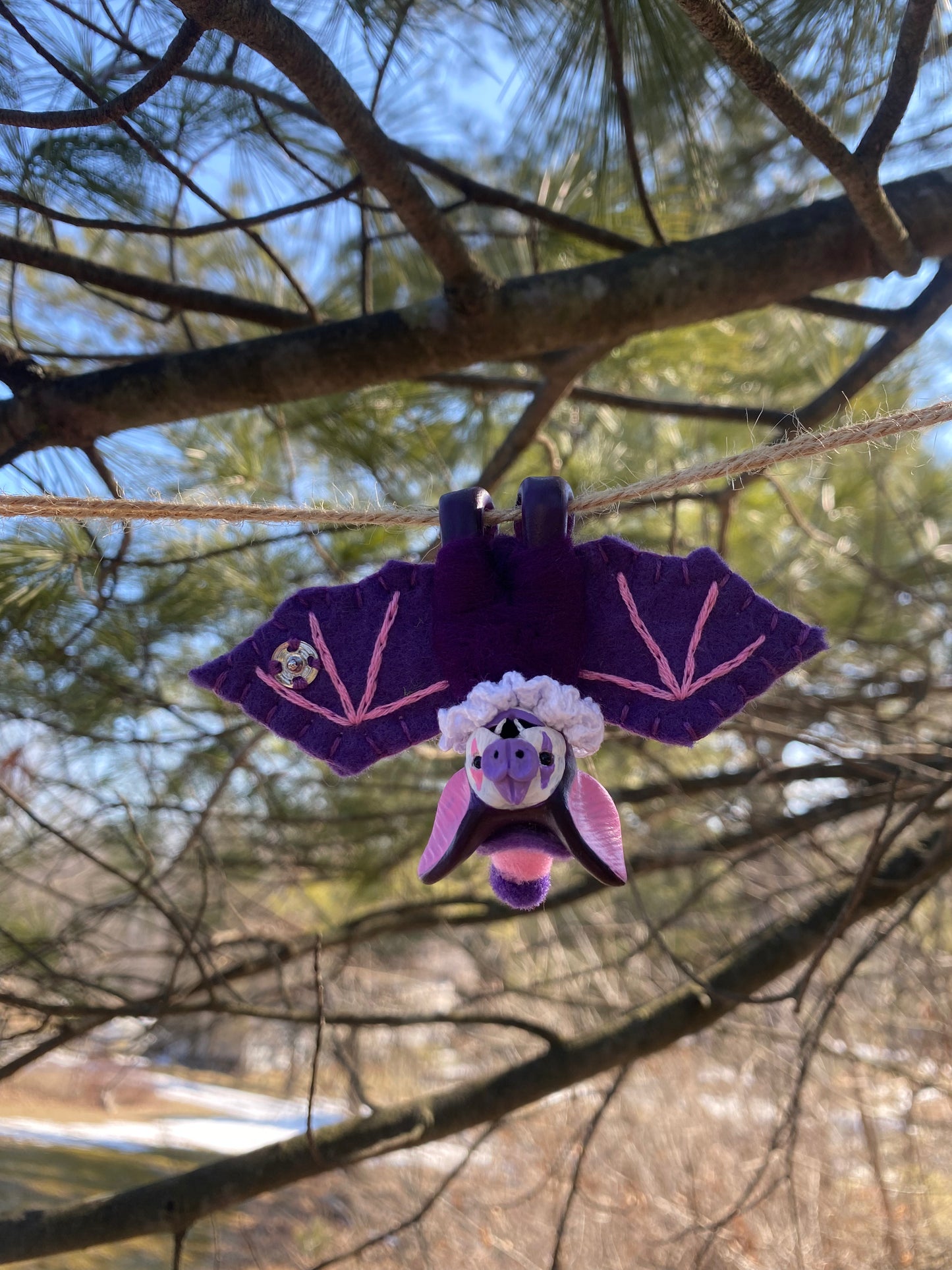 MINI HANGING BAT (purple)